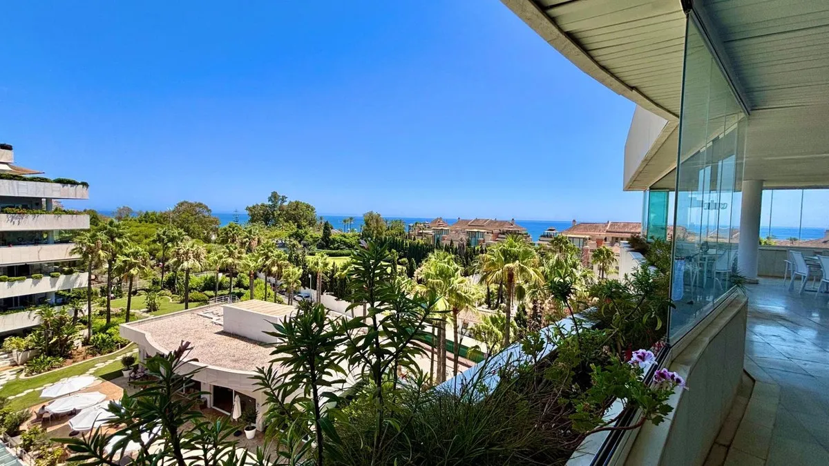 827be3bb-97e6-4970-8722-0b96599f0ce2