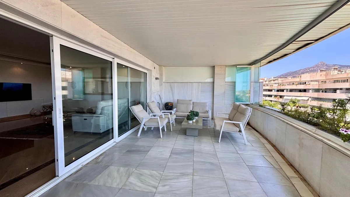 9fb5d26c-56a4-4e82-b434-5b0966967504