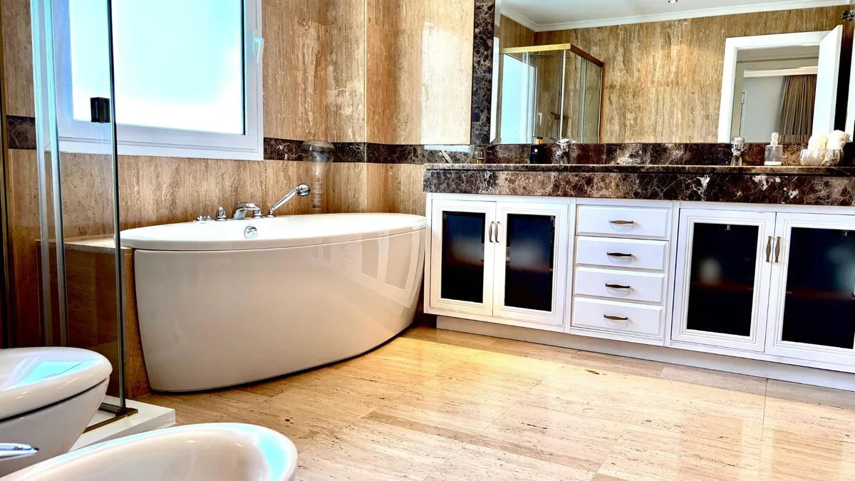 bee6c77e-5b7f-4633-a9ab-9593c97bd7c7