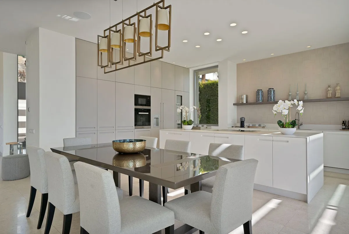 d687f42d-ac4e-48df-9f2b-67a446ef9421