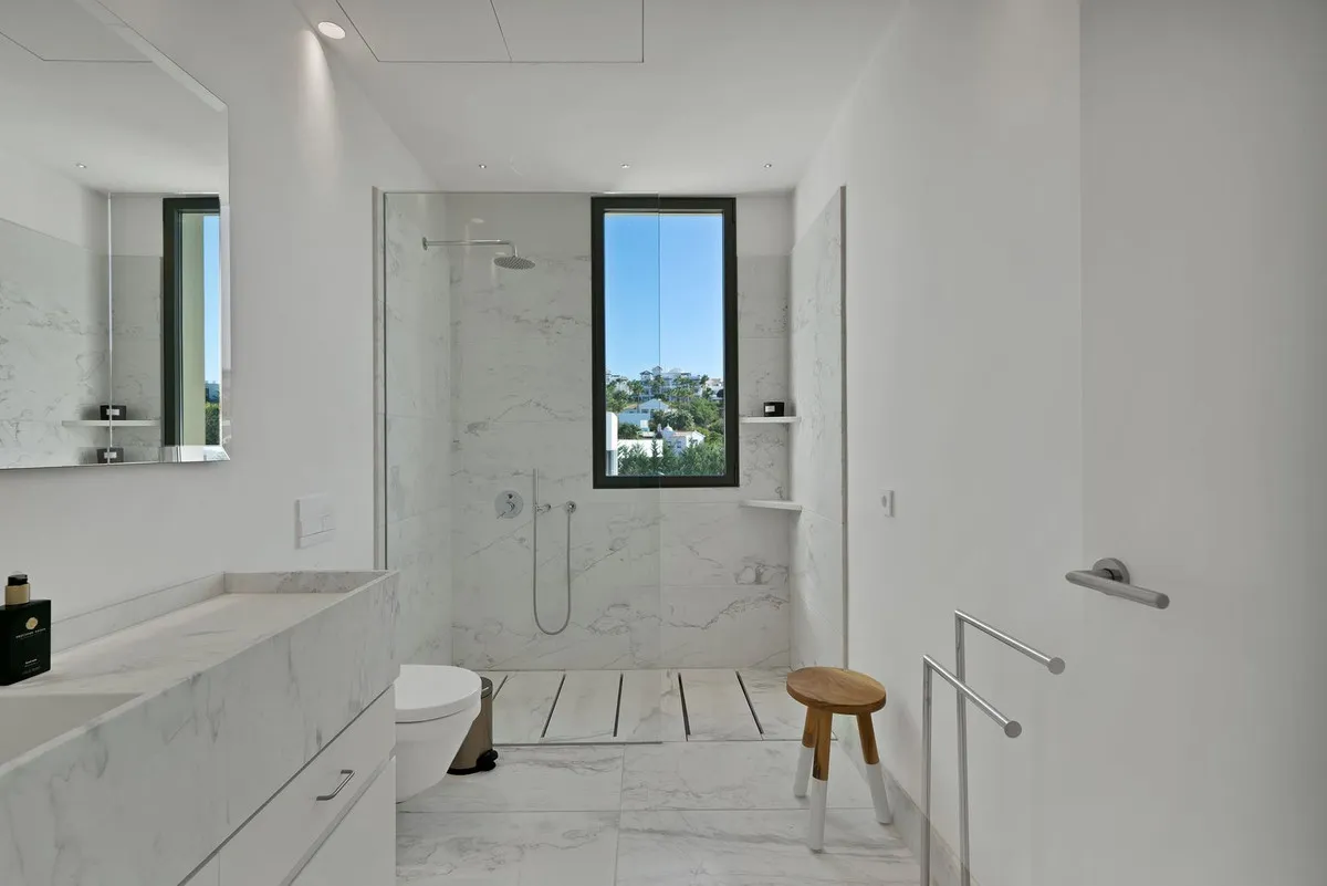 fefafdc0-cbcf-499b-a115-5046cba88bf9