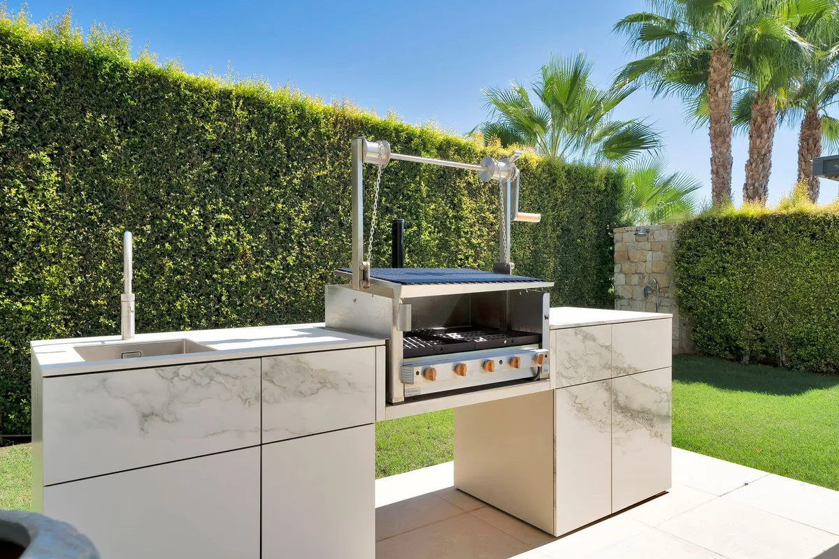 ffd88e74-fed5-4fdd-9353-8881f07ed650