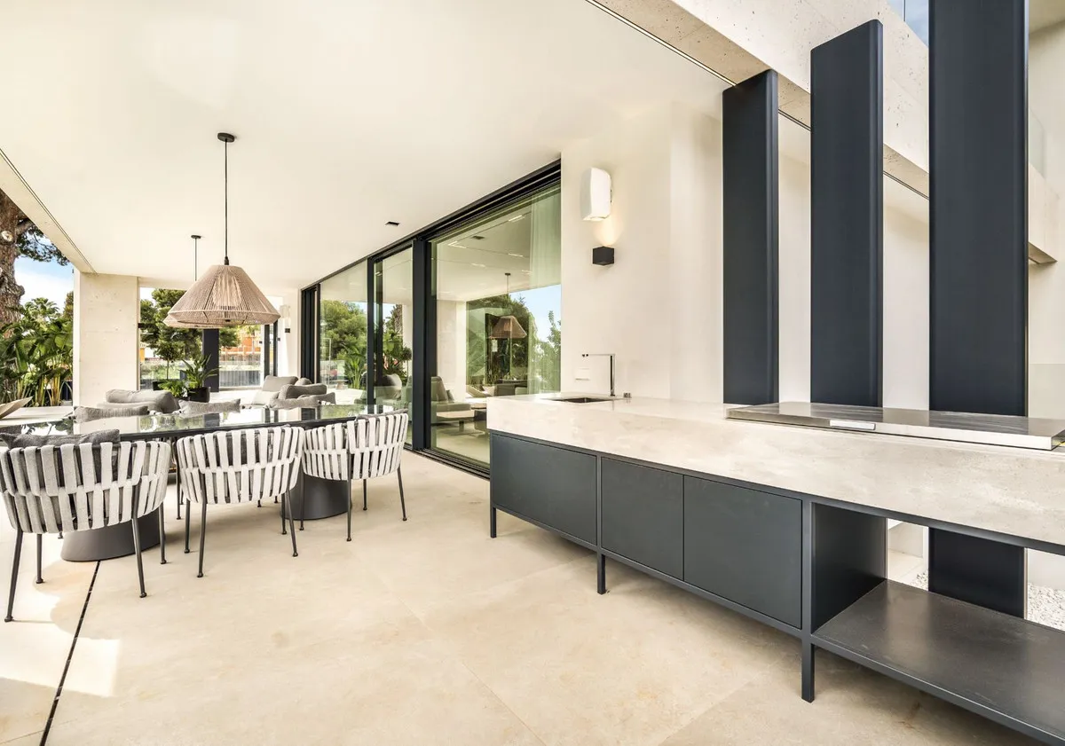 5a33a623-841f-4f3f-842a-e461a496e07c