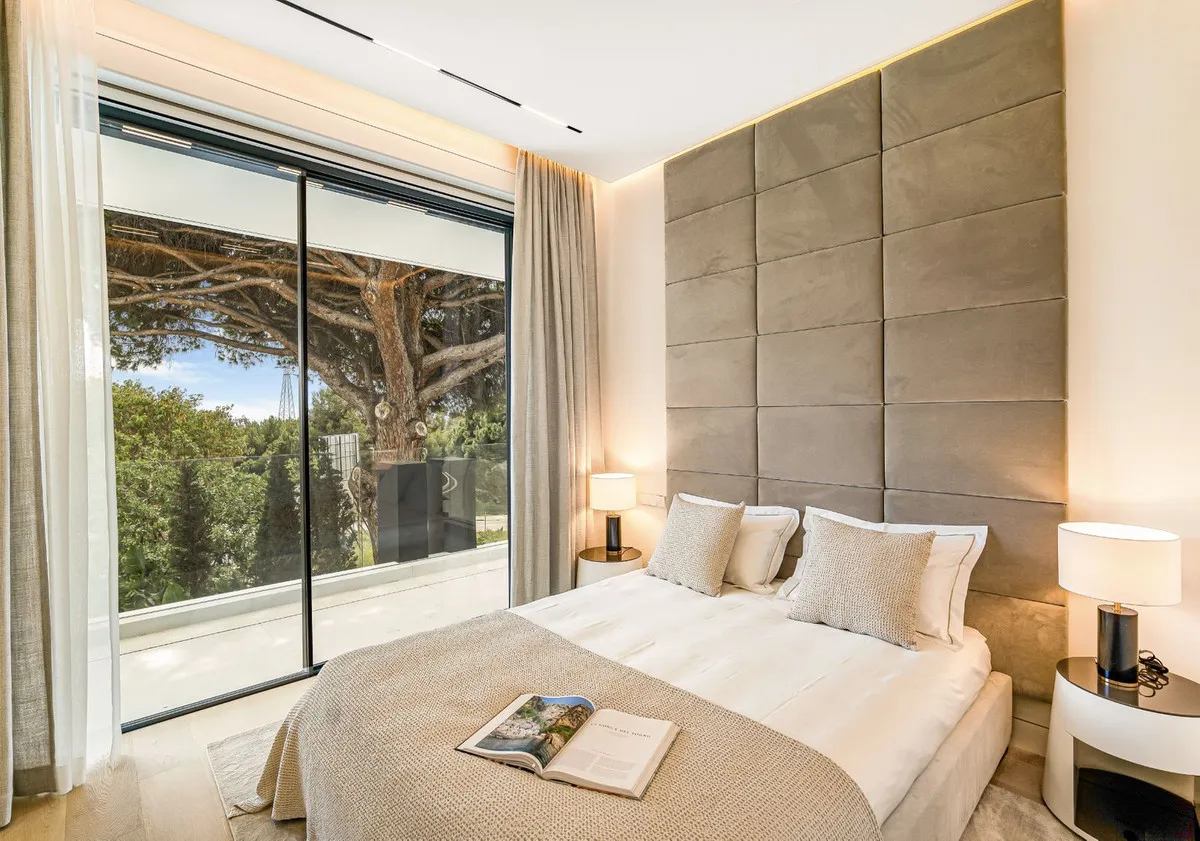 bb4e08d5-c354-4365-904a-fed403b61360