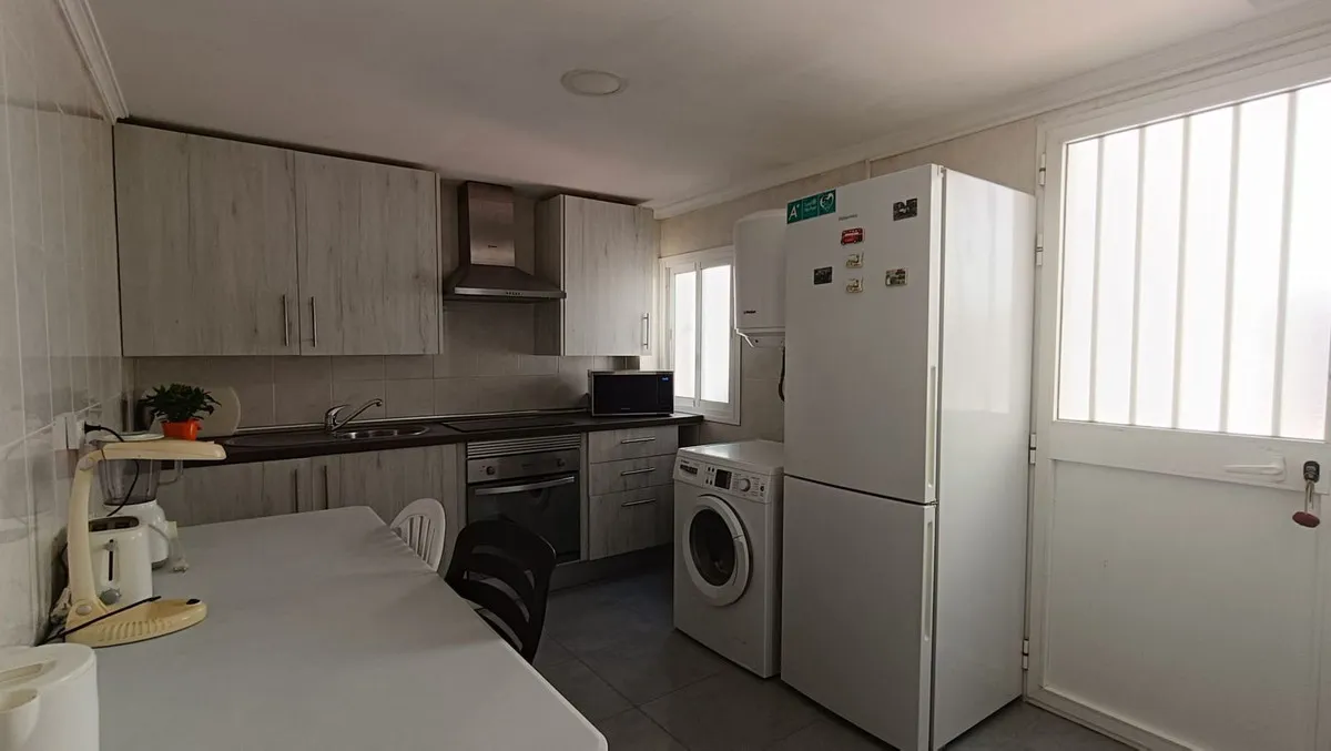 b9ca997f-deb5-42c1-ad35-29e071c1f0cd