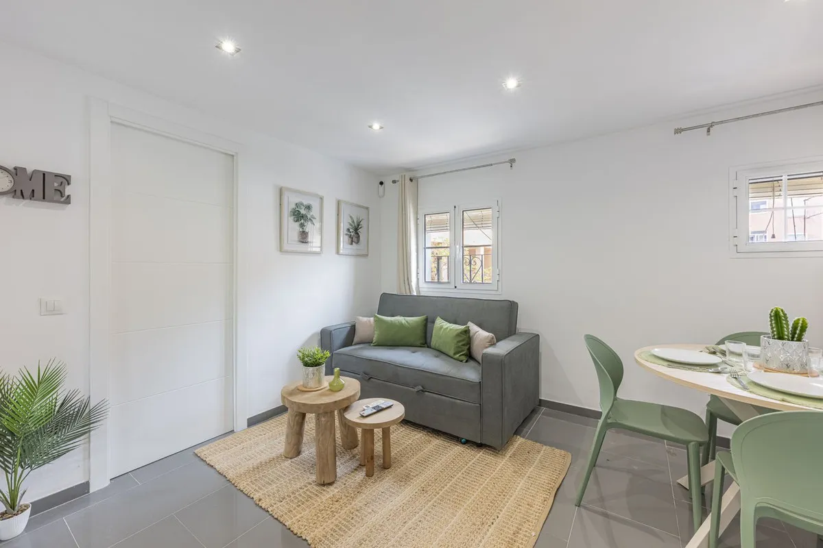 e1024ba6-ddd0-42a2-b95d-1f1642cb390c