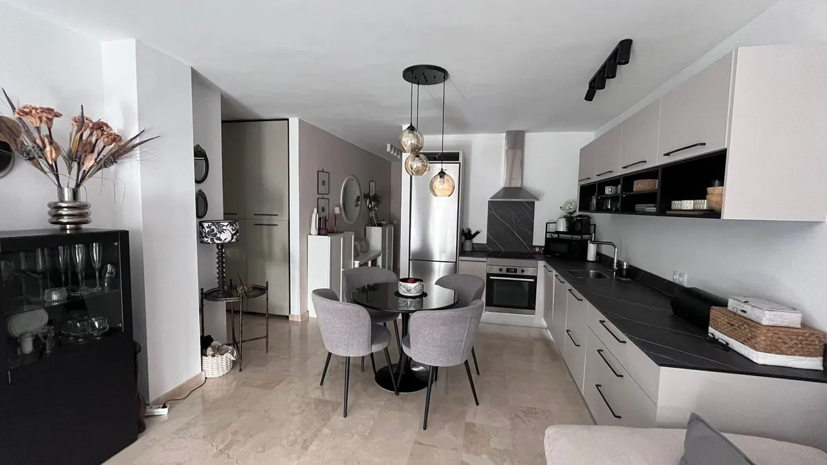 19e3f83d-db56-4632-98ca-a40fb852a75f