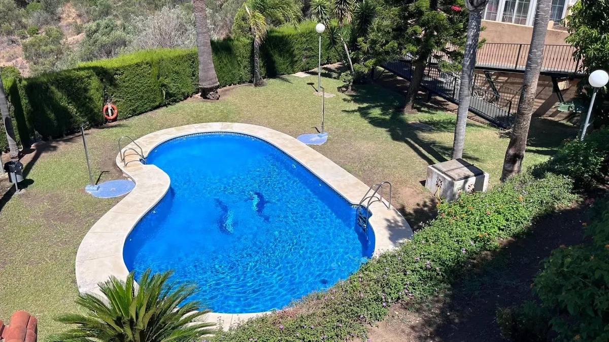 adaa6b92-5ab6-4b56-8273-bb2d831d7309