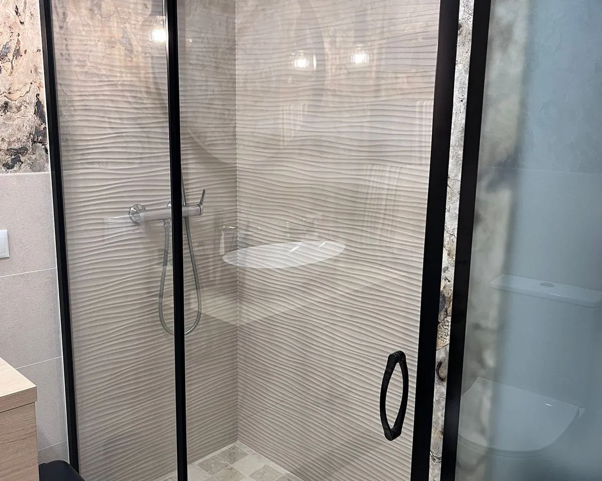 bbf403d8-005a-4679-81c7-61a01b04dd30