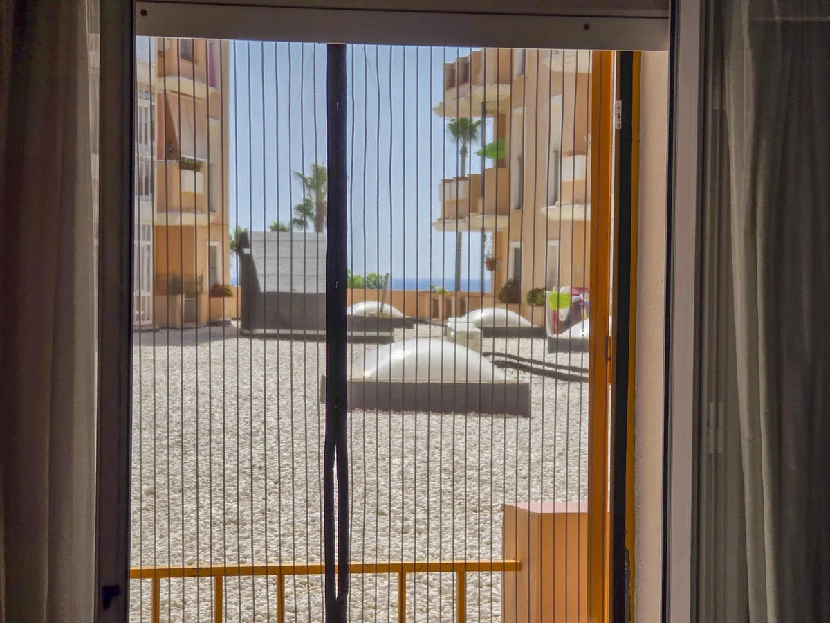 3b40272b-74c3-4e6b-b7da-df41e551dd2f