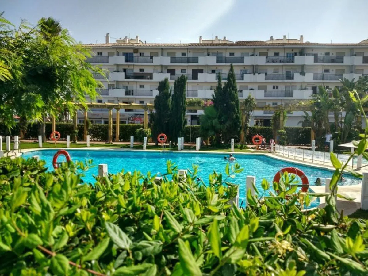 75158264-0dd3-4fc2-b591-c110e2c5e97a