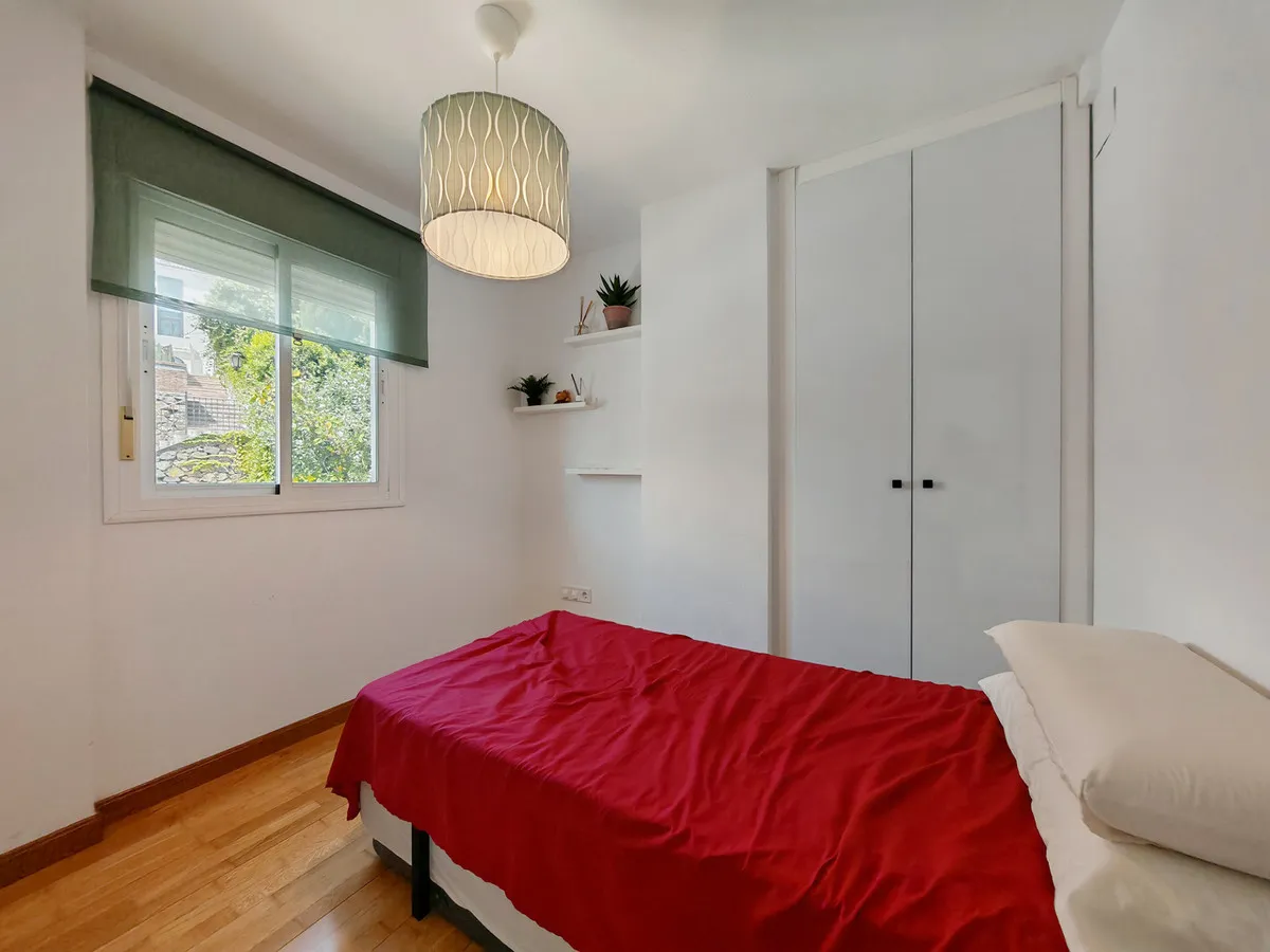 325c5ef8-1bed-4f7c-b382-0d6d5e1a3194