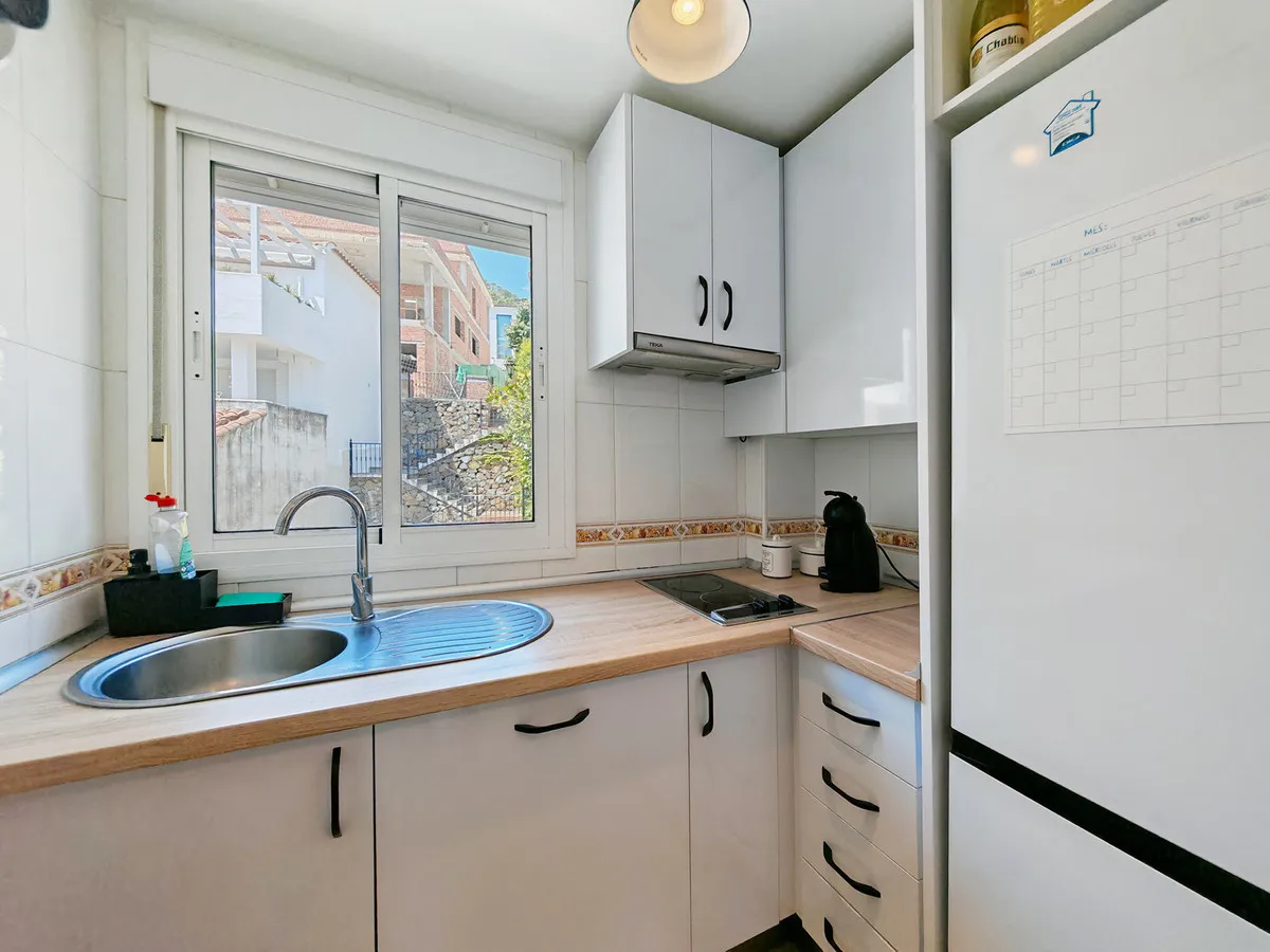 bb714743-ebb7-4adf-9863-27ddf143de84