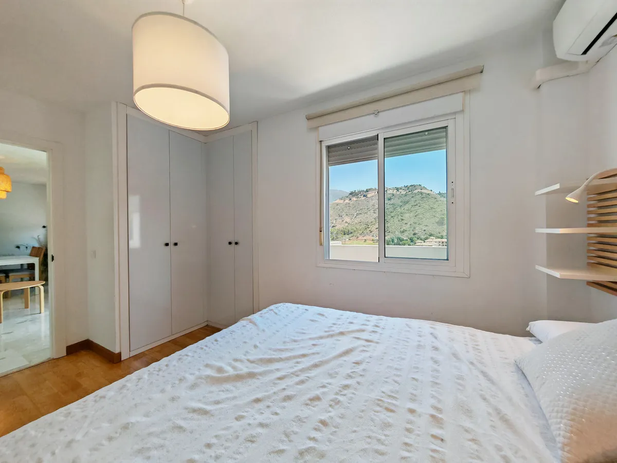 cb792254-8400-4c20-b598-2d9a7675dc32