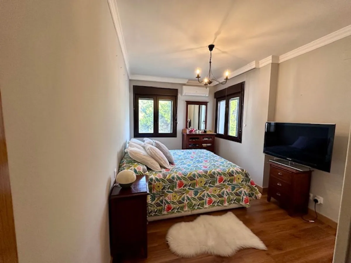 752906a4-865e-43e8-a395-9e9d7b4bf351