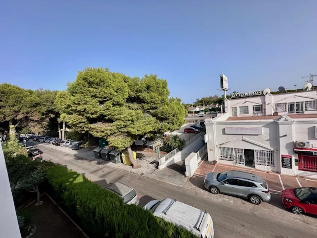 f8741820-6a26-45e6-afa4-e2c60b533b37