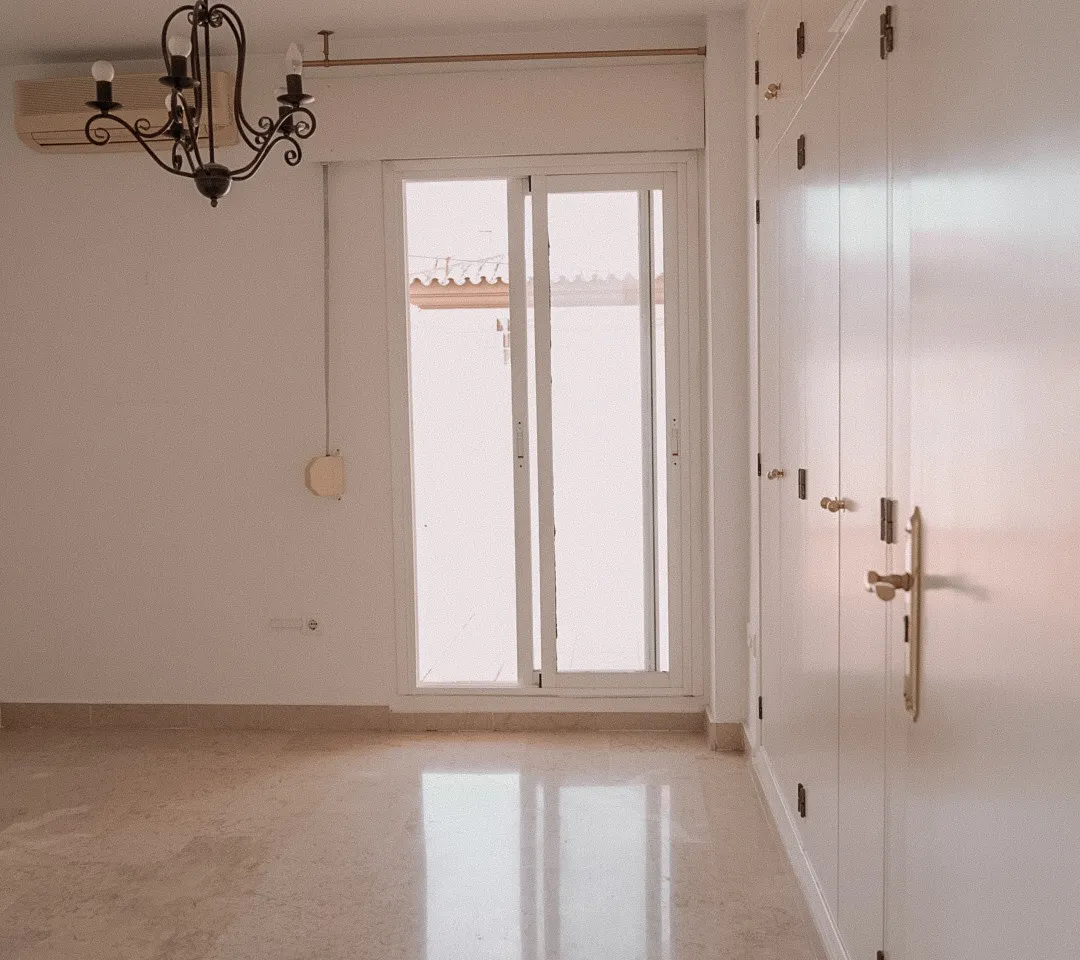 9c1f9e38-6a36-4931-8d99-7627a13e860b