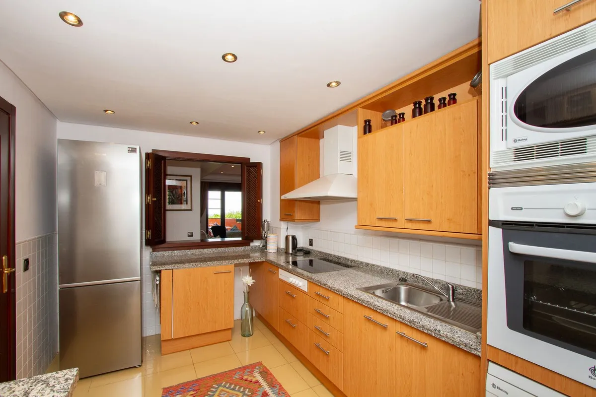 aedb334c-550d-4f43-96be-820ed0dd4793