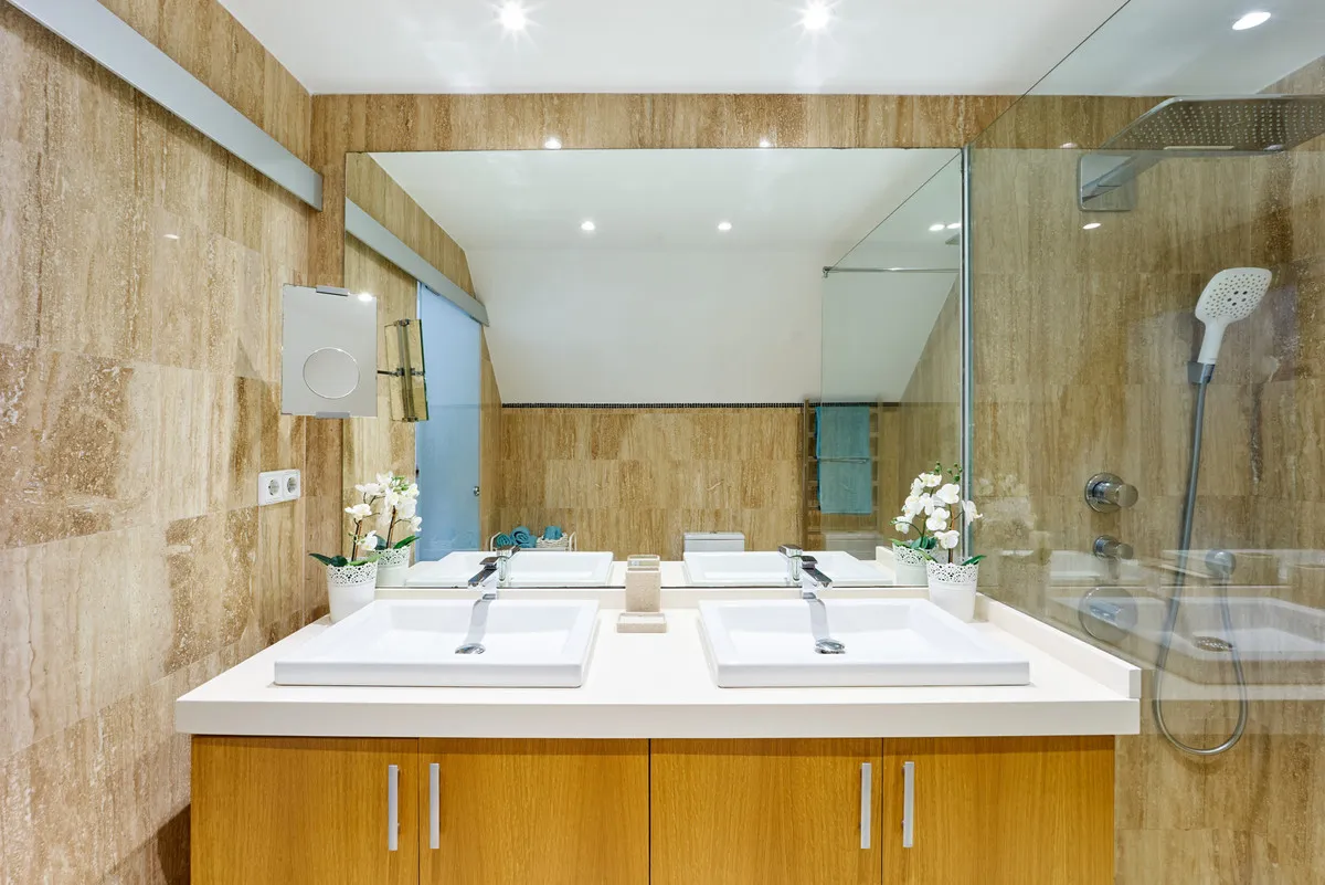 60adeca8-5583-41ba-9c5a-5904ba62ccb0