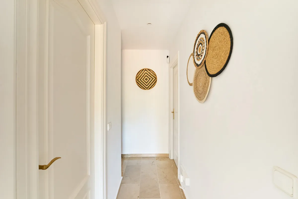 abeedc55-8f98-43e8-b70e-b7dec63427e8