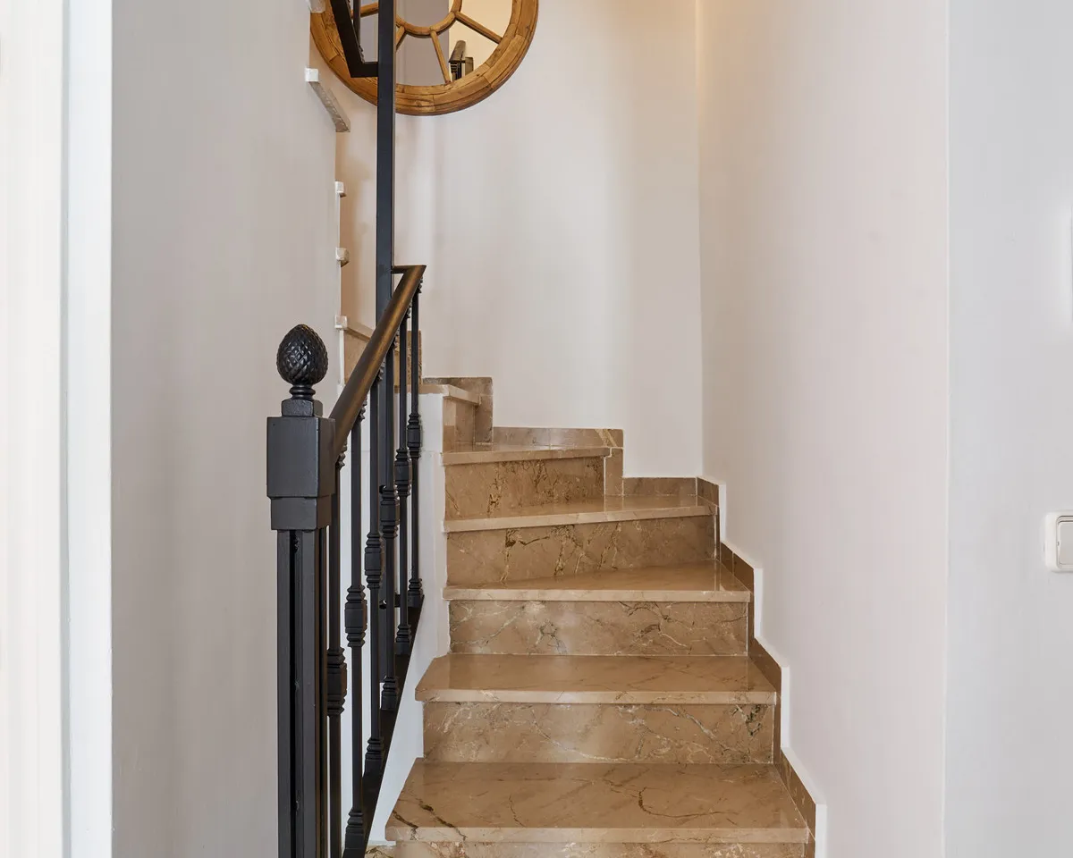 be84bc82-9071-438c-98b6-28952bbfd8f8