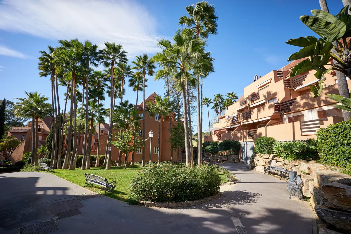 c45e8430-b43a-42cf-ad7f-e71dc944d565