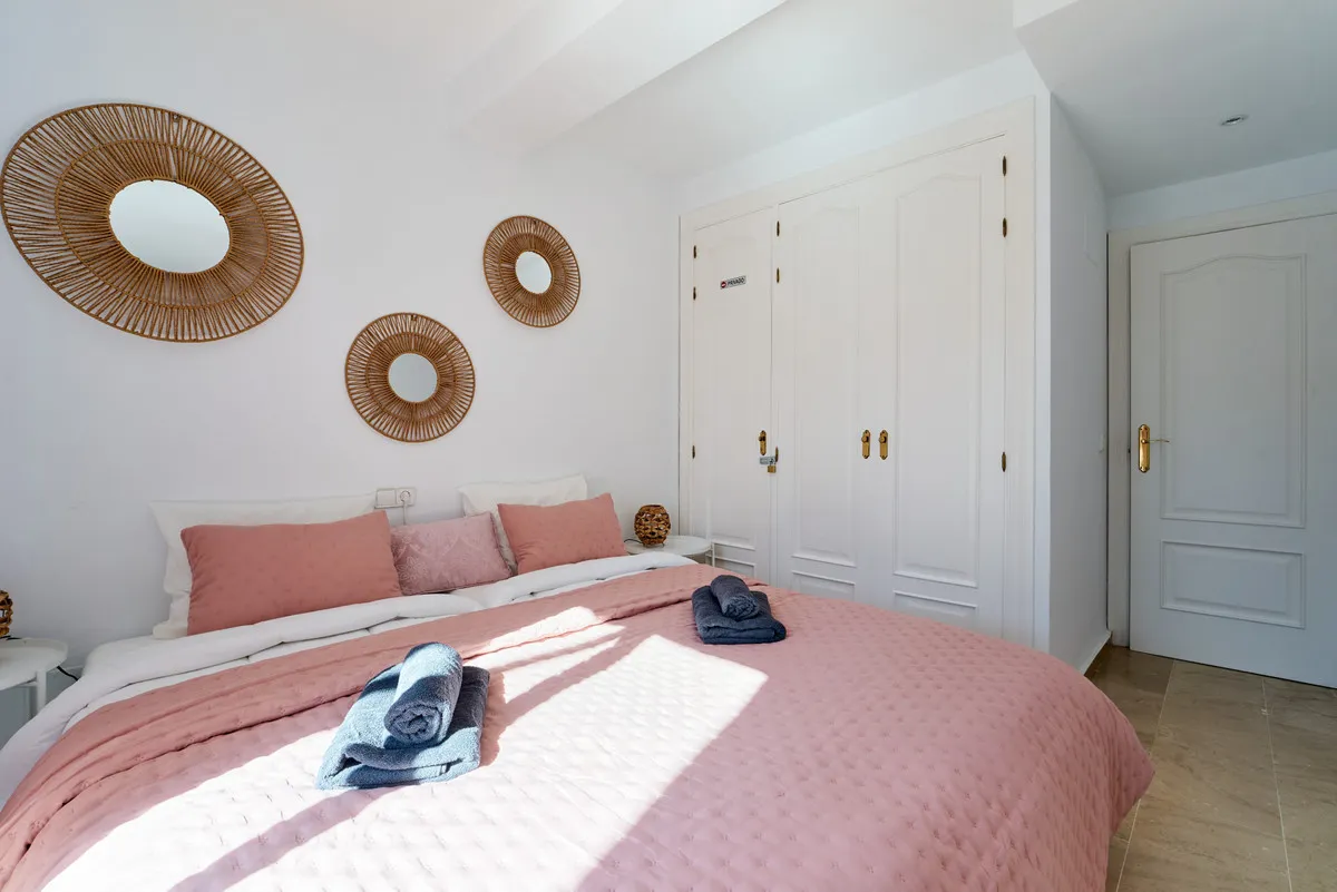 c643f94a-5ae5-4053-b16a-2e283a0b256c