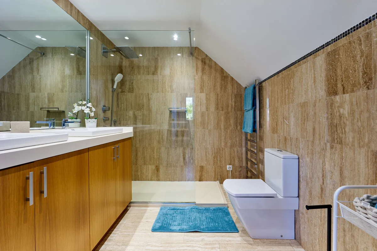 ca3c7240-d262-4237-9072-ed41a9873032