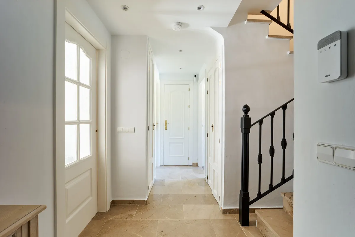 e0933303-d897-49cc-91dd-aee92fd9ddba