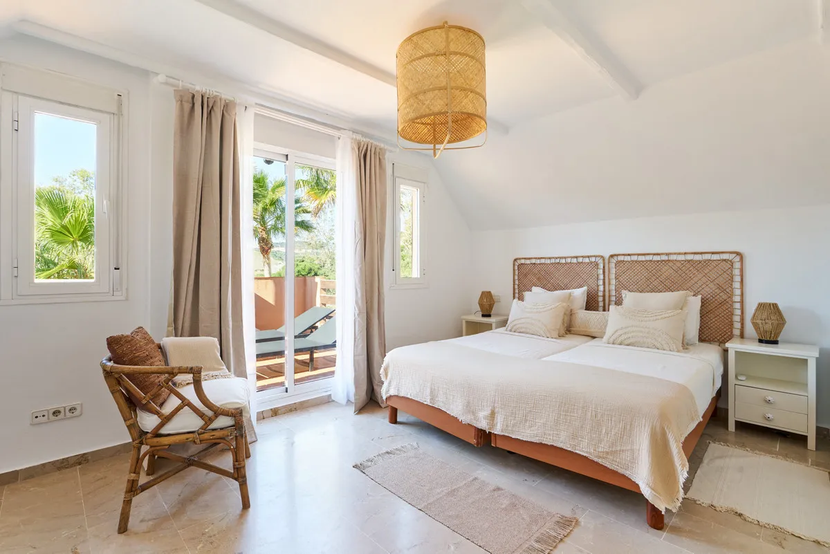 f9e10748-7ebb-4dc6-a50b-d352410ec9f6