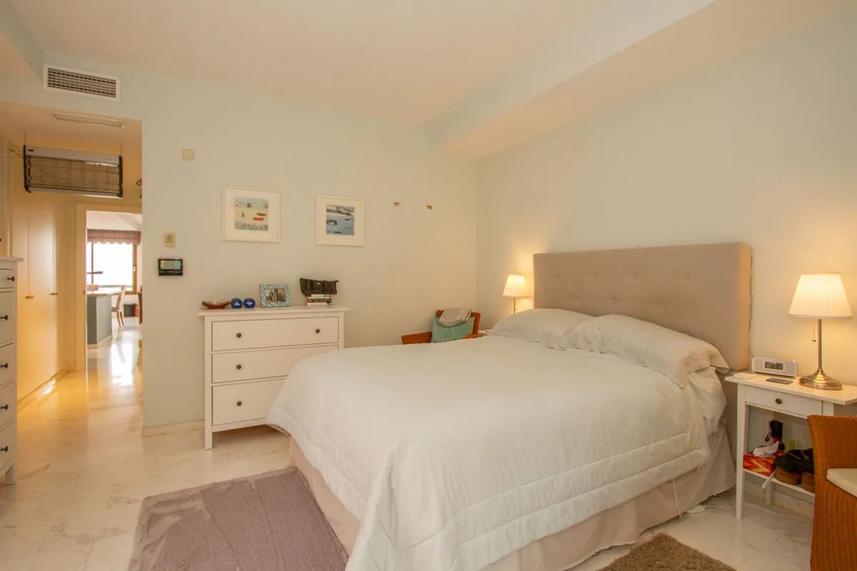 cae8a8d3-21db-4919-a5d3-05556f424fad