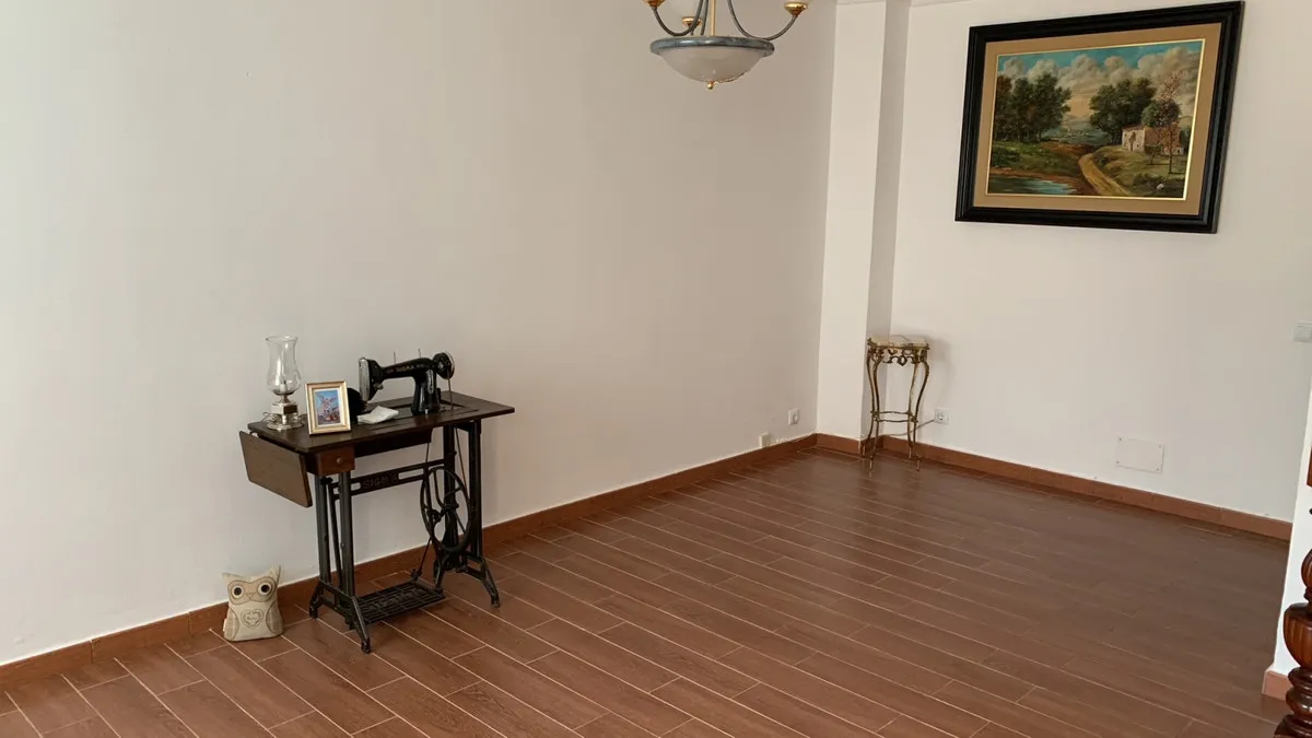 1413b18c-f0c3-4d4d-beda-052b060d9a6b