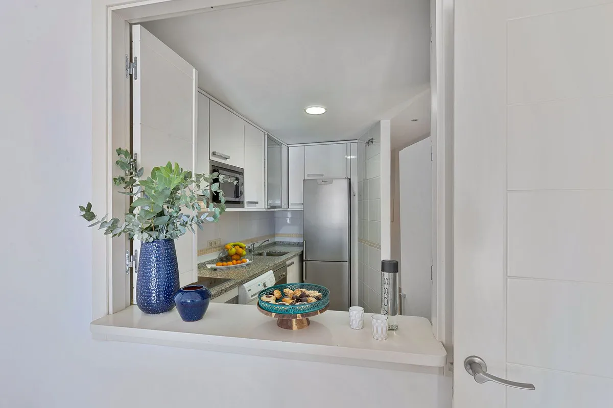 7088ffe5-7f4a-4b6d-83f1-217e0fc835f0