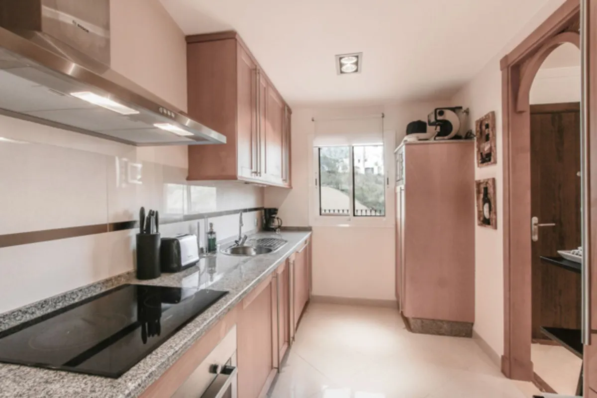 eadb9d73-31f7-46c0-834e-3155846a7055