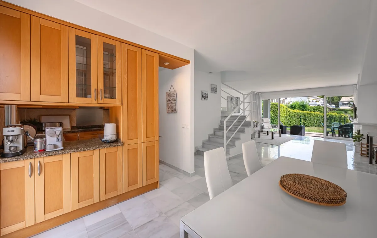 5451f631-6bb8-46a9-9272-baad190e8f7e