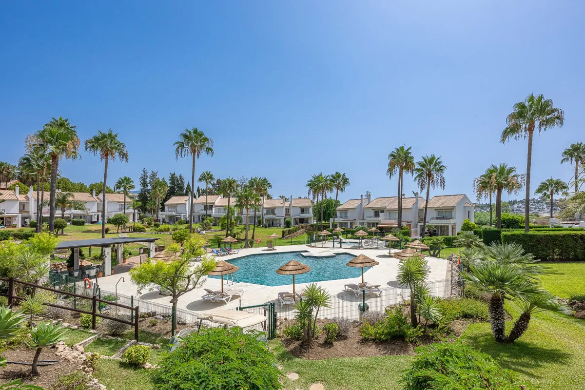 a72cbb25-dd35-4184-891d-3b715b3f2797