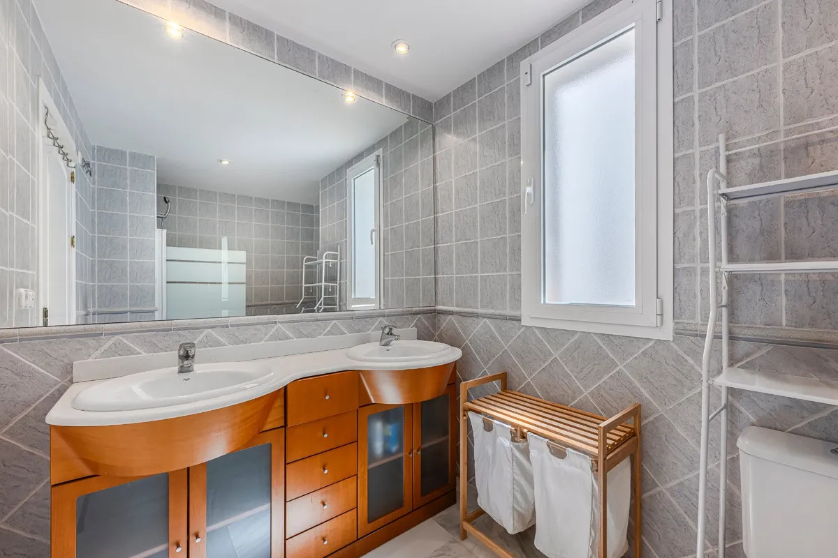 bf0436f2-e6bf-4f06-9fdb-c468cb4dcaa5