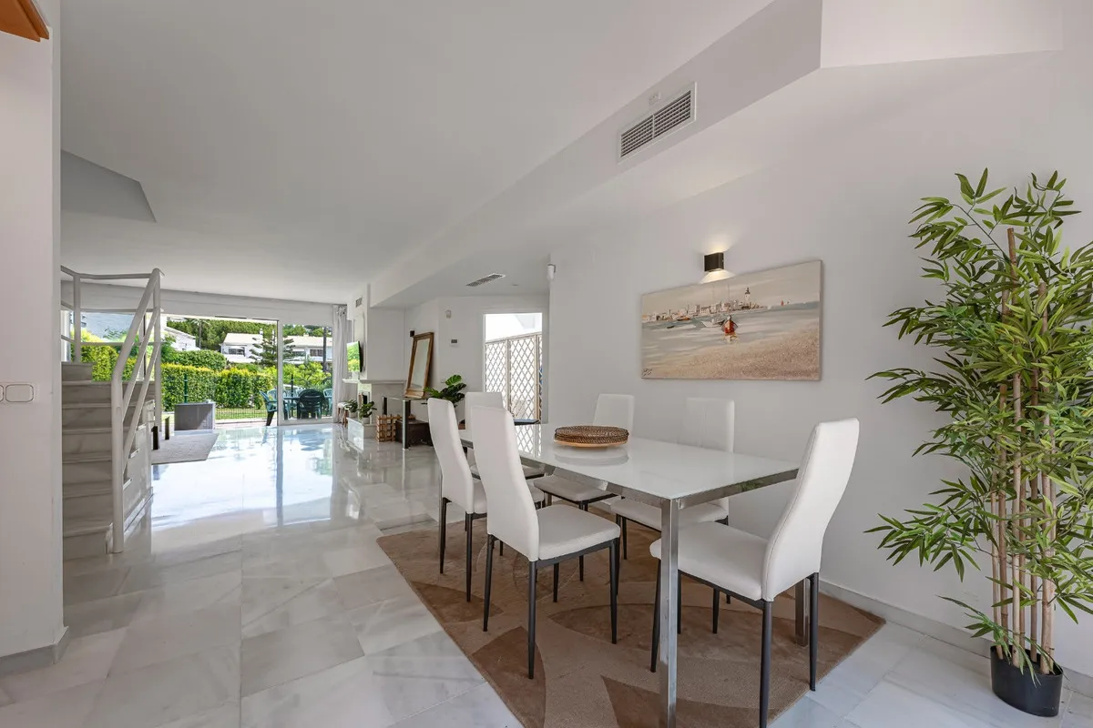 c077f71d-d4bc-46d3-91d2-c3b244c6d9a6