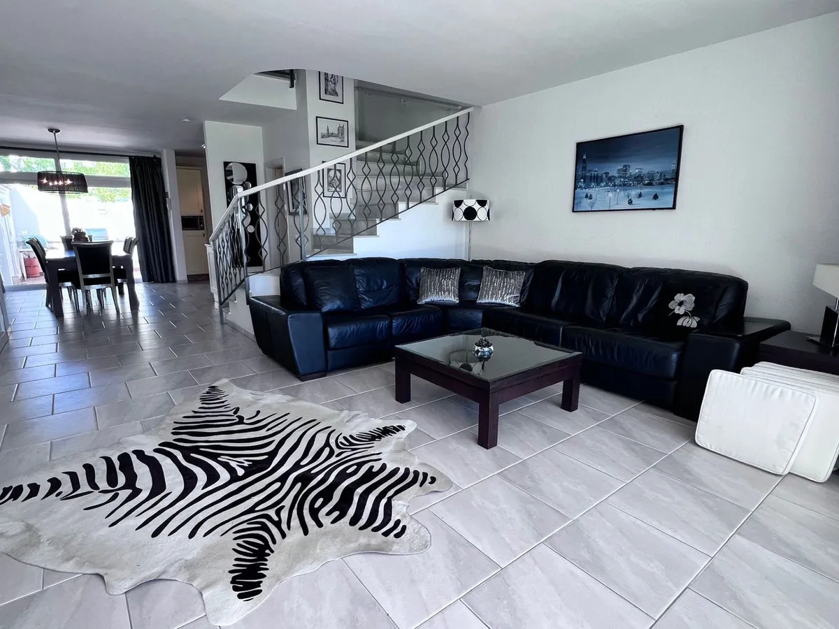 1e12a015-58df-4828-bd7f-667ff42d16ae