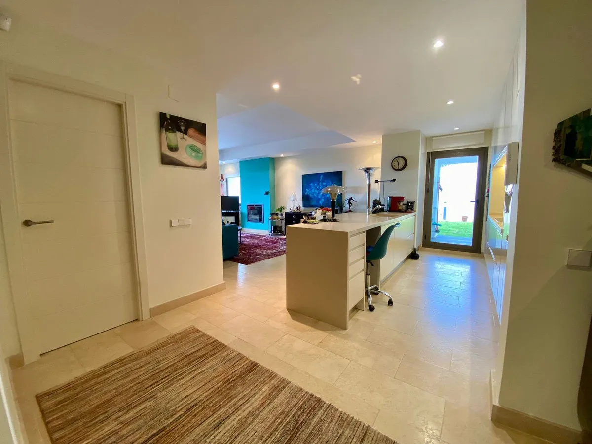 28e154f5-bce4-4e06-b420-a7780b422610