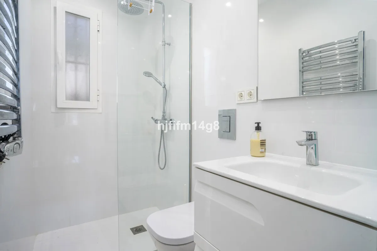 1eee9d3e-8176-4eea-bb94-7e8742d3886f