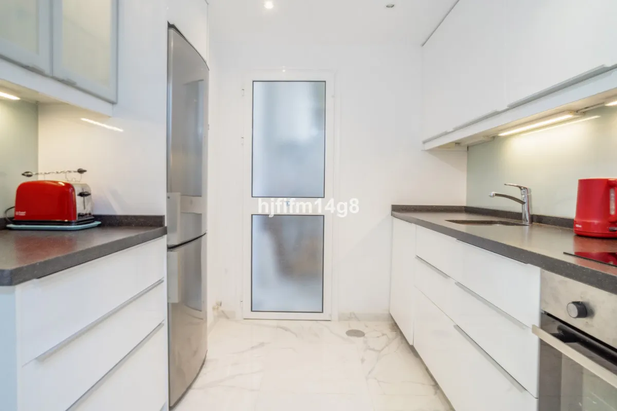 8d16f2ed-e57b-49c4-a040-d6ca9950a29e