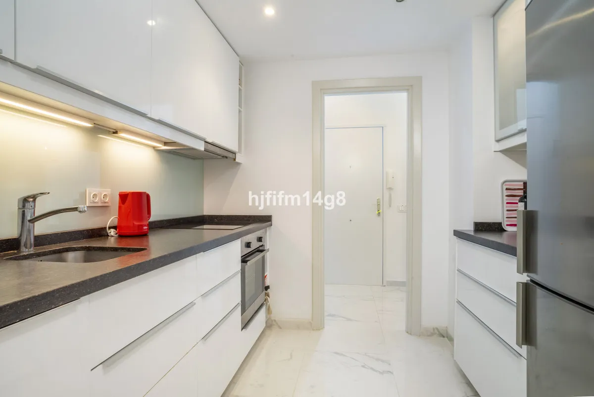 90b87164-63ed-4ac4-9c8e-a752b8d70f60