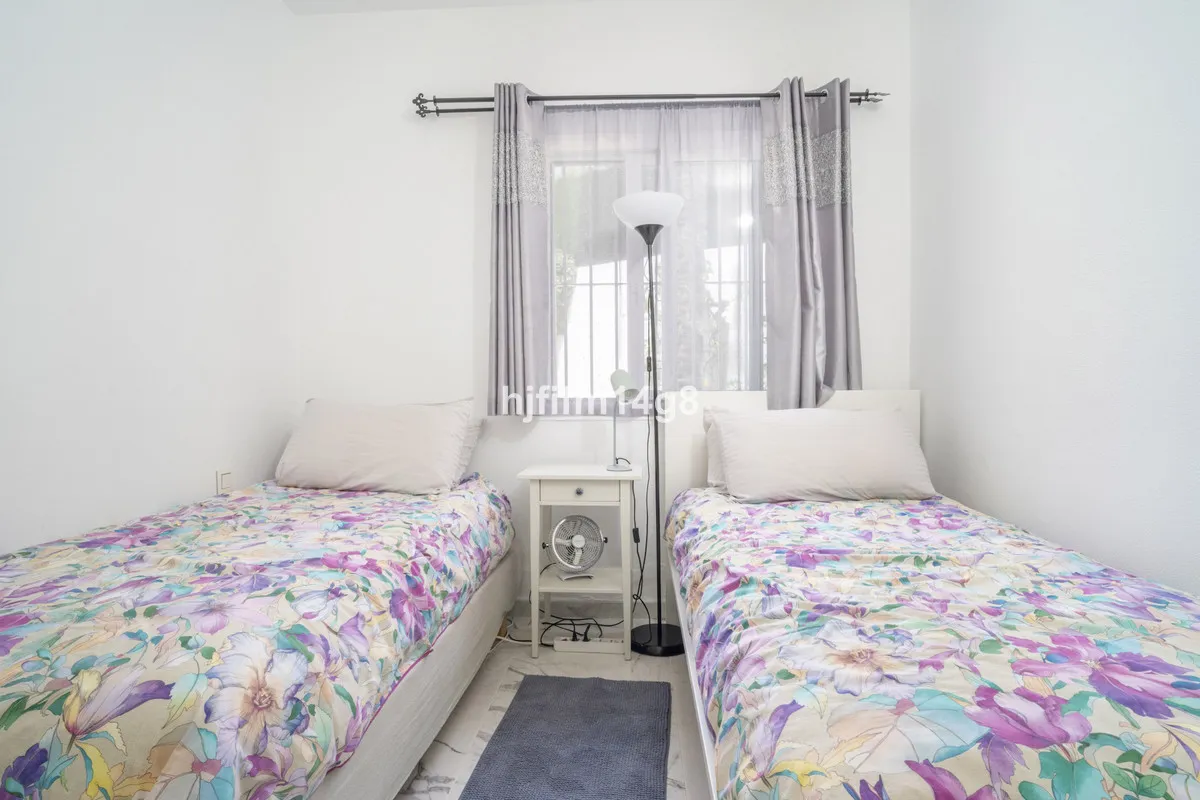 bb831f05-a78e-4ddc-bfec-53408cd52ae1