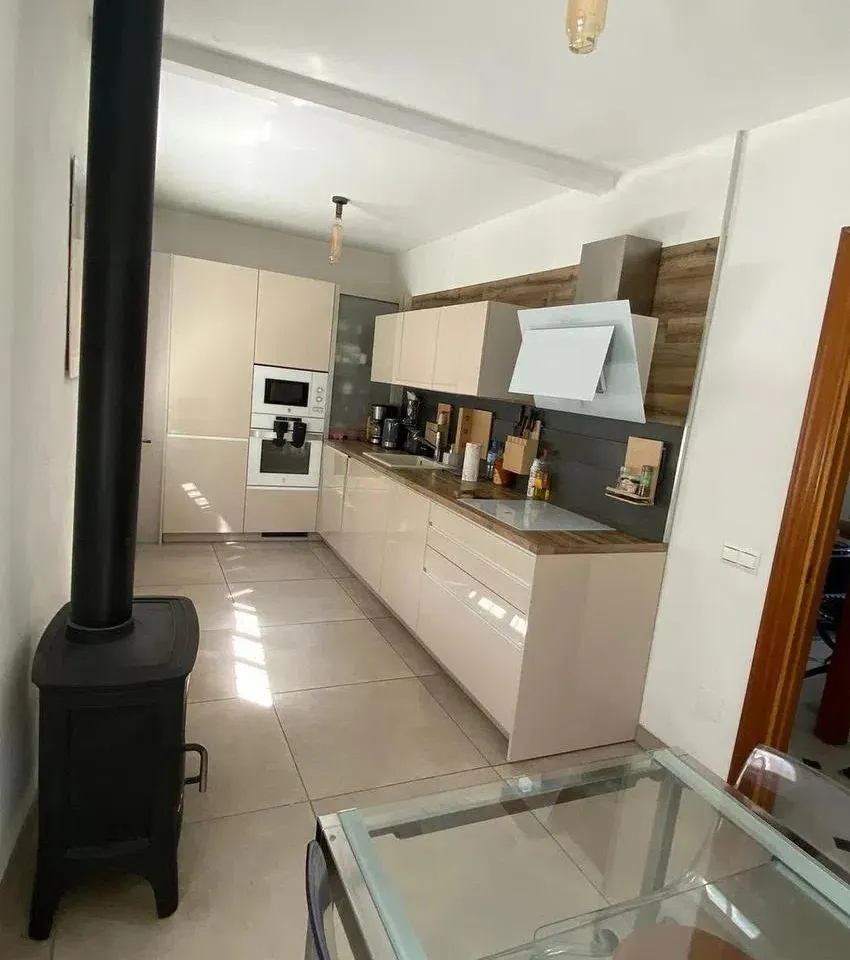 5b88e0c0-1547-4b43-8ecf-f609d88ecc52