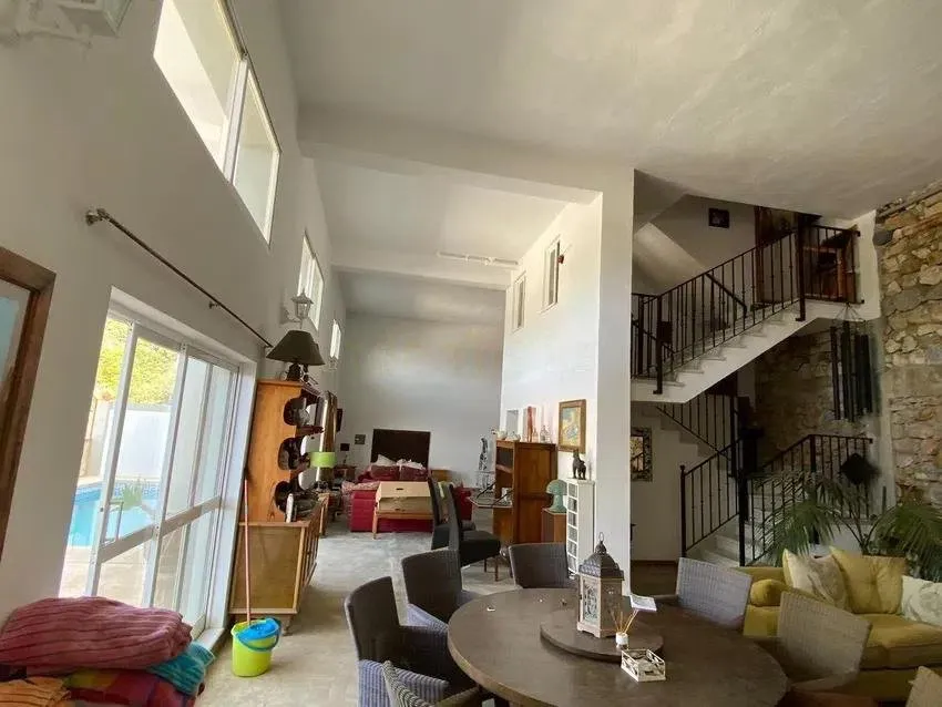 a8a94024-95fd-4b77-a728-6587fae355a9