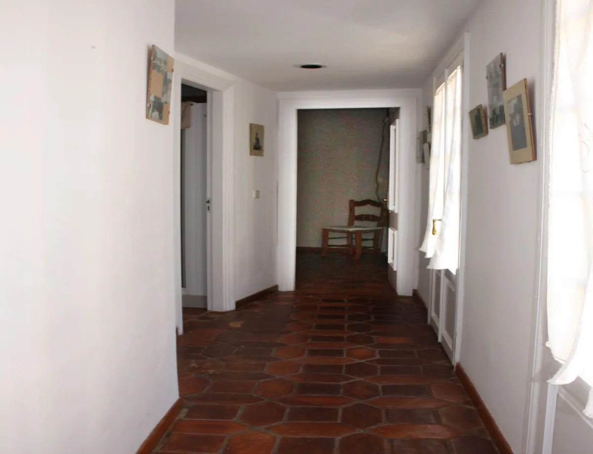 6c3cbfb8-581f-47c6-abee-28cb9685940c