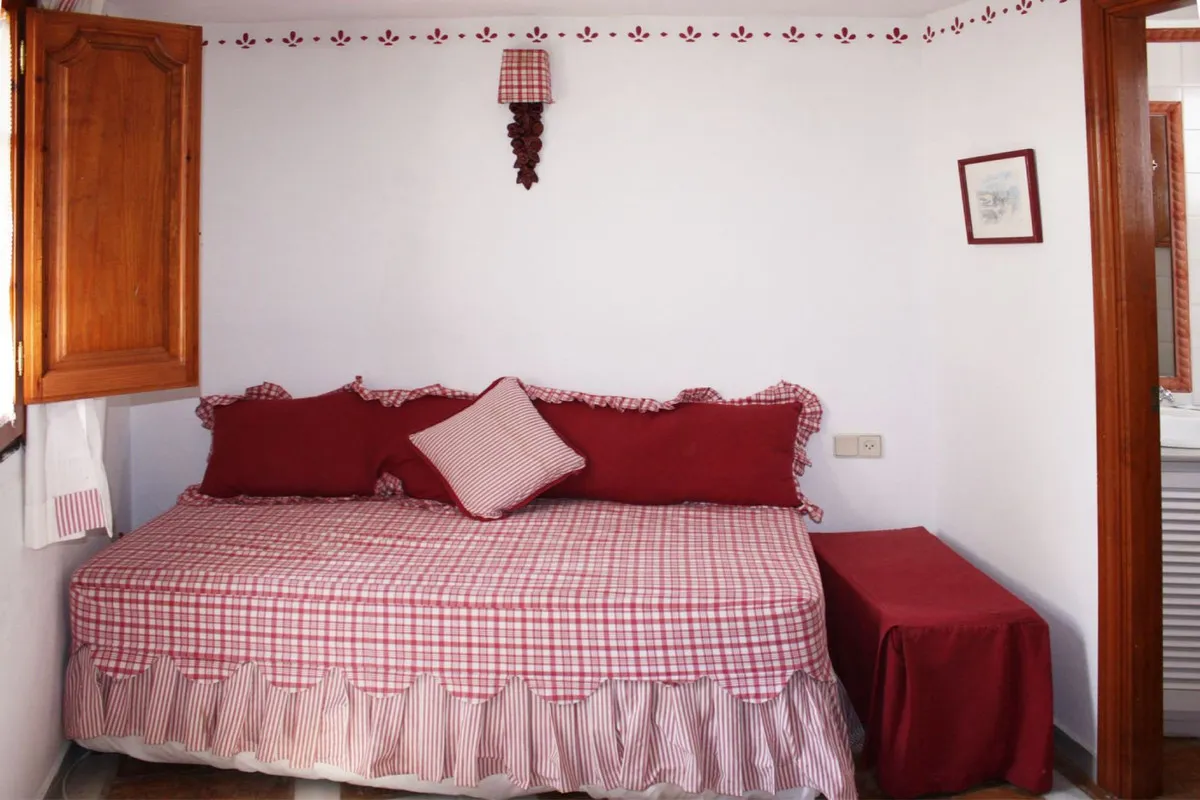 d5980489-1135-4ec2-92d5-1f0e77af5471