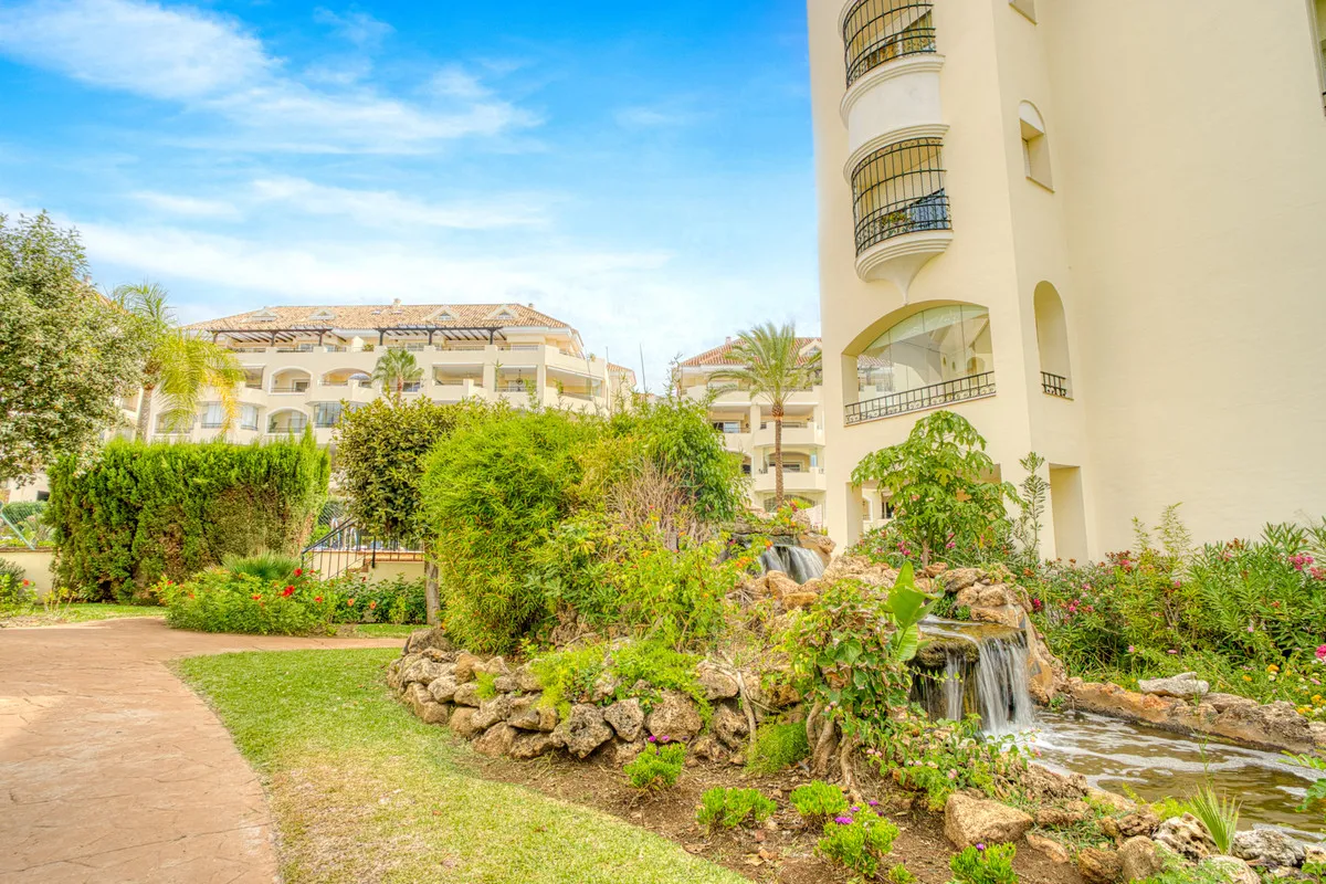 10bfd350-84c8-405b-ae4c-fd9f787afefd