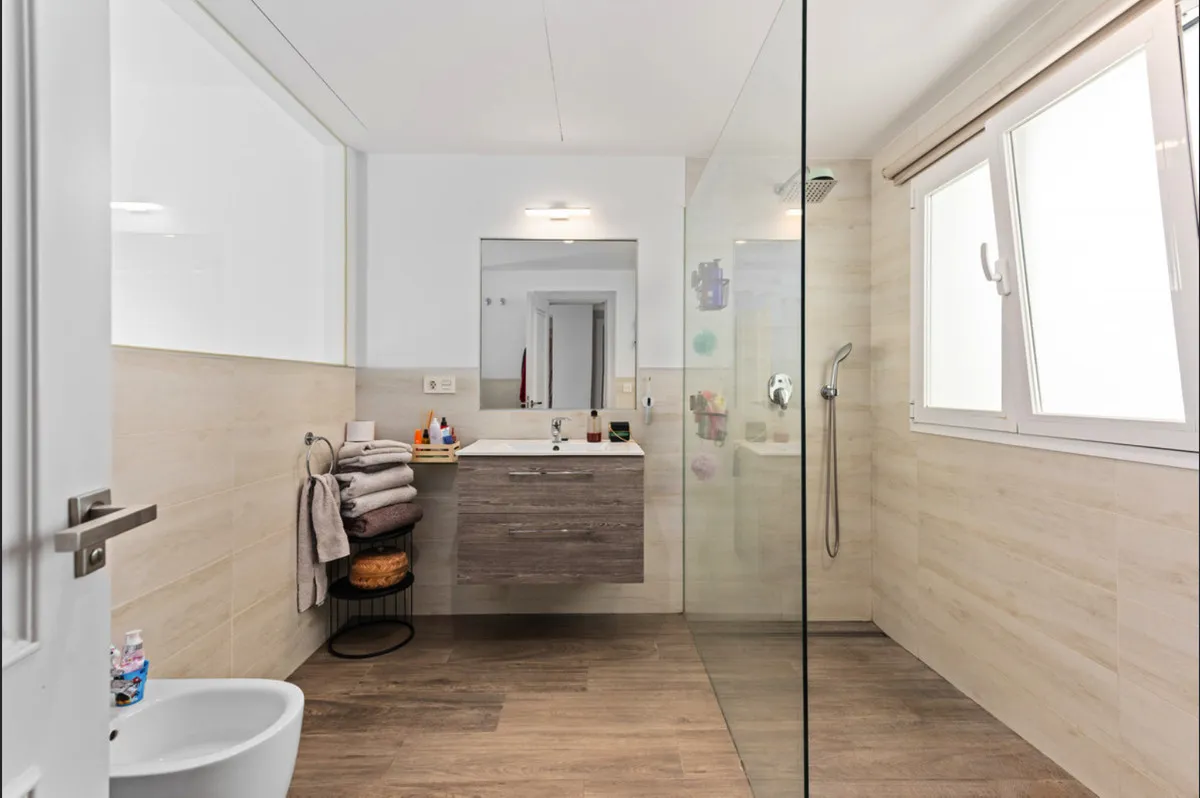 9e74cb3f-2799-4f10-aa2f-c9659ffb1f4f